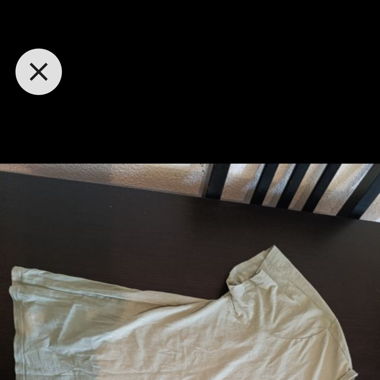T-shirtStradivarius, taille XL, avec défauts