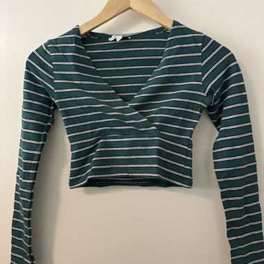 subdued top