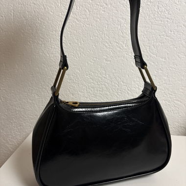 Black crossbody bag