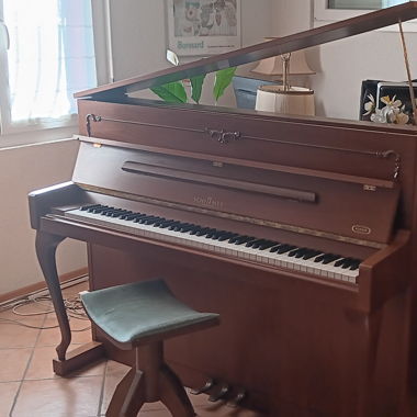 Ottima occasione, pianoforte verticale Schimmel