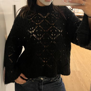Bellissimo maglione lavorato a maglia