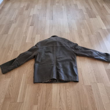 Veste en cuir marron