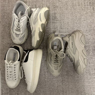 3 paia di scarpe