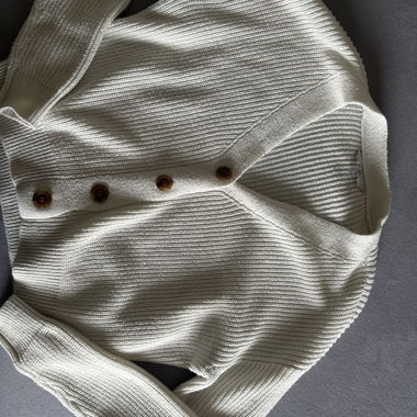 Strickjacke Creme