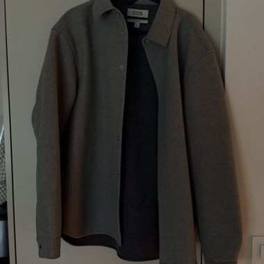 Jacke COS