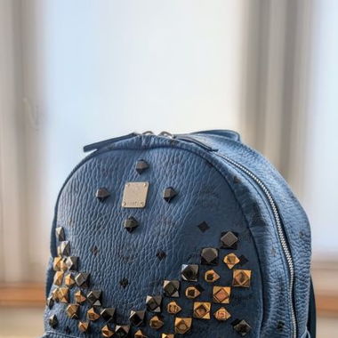 MCM Stark Backpack Medium mit nieten Blau