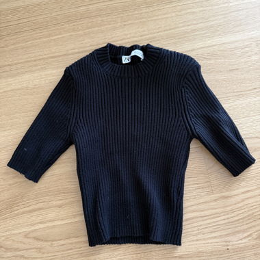 Zara Feinstrick-Ripp-Pullover schwarz - kurze Ärmel - Grösse S