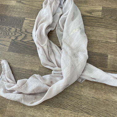 Écharpe légère à motif plumes