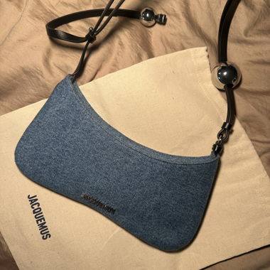 Jaquemus Le Bisou Perle Denim Schultertasche
