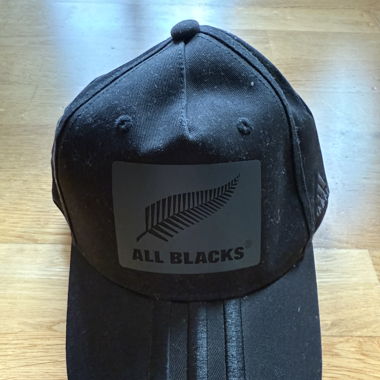 Neue ADIDAS Cap