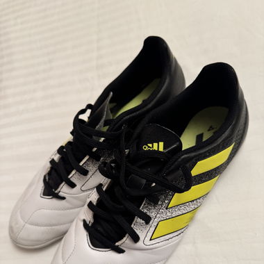 Hallenschuhe Adidas