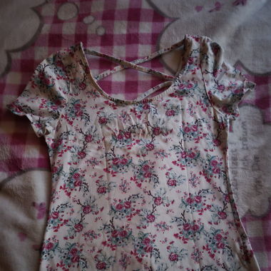 Blumiges Shirt