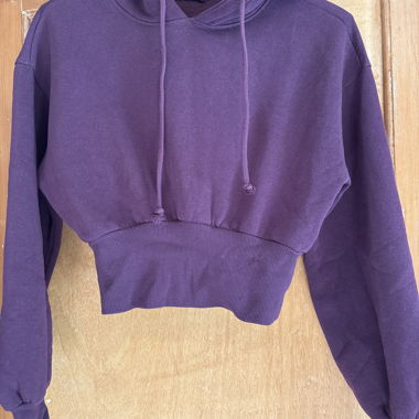 Felpa corta con cappuccio viola