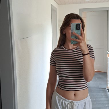 Gestreiftes Top