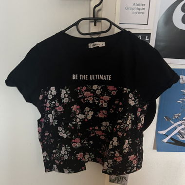 Be the ultimate fbSister New Yorker Tshirt