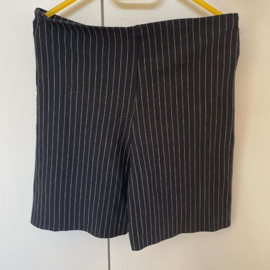 striped shorts