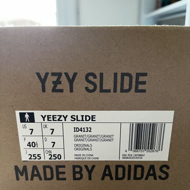 Yeezy Slide Granit