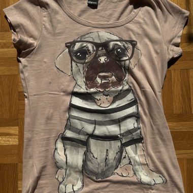 T-Shirt mit Hund