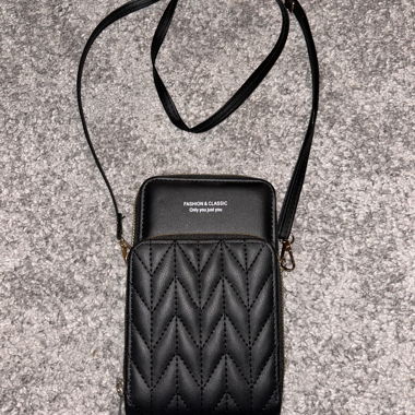 Black shoulder bag