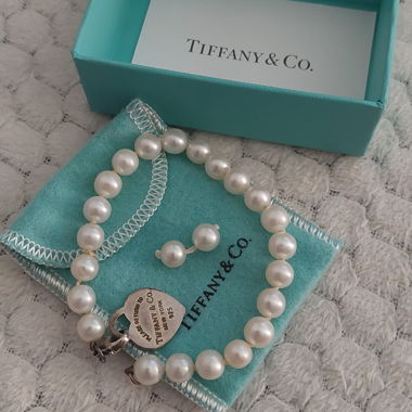 Perle Tiffany & Co.