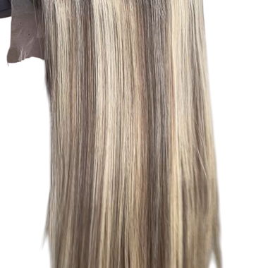 Parrucca con front lace e base in seta, capelli veri