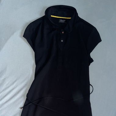 Dress with short sleeves