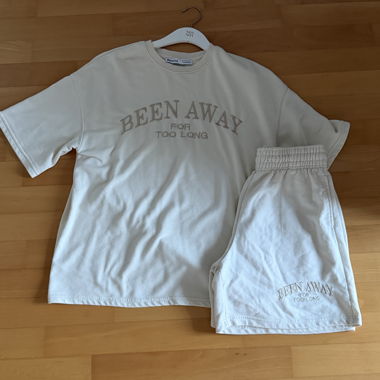 Butter yellow set