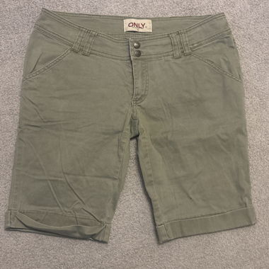 Shorts ONLY oliva