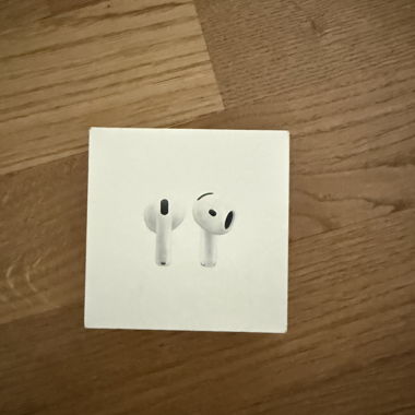 Apple AirPods 4