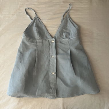 hellblaue Bluse
