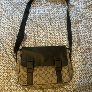 Borsa a tracolla di marca 