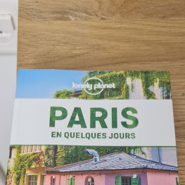 Lonely Planet Paris