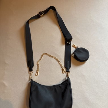 Black shoulder bag with wallet