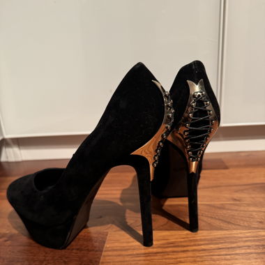 High heels - black