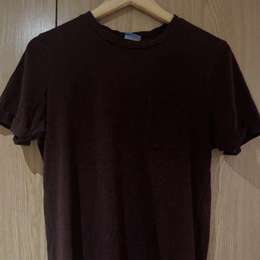 Rotes T-Shirt
