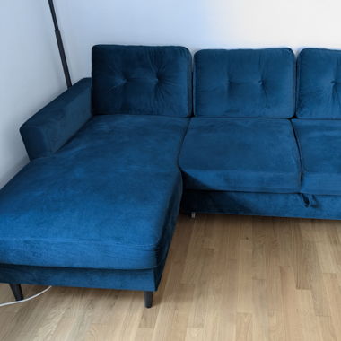 Beautiful sleeper corner sofa with longchair for sale!