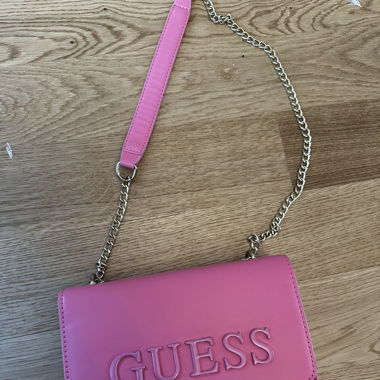 Umhängetasche Pink von Guess