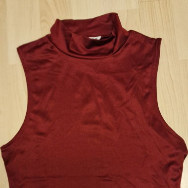 Cropped T-shirt