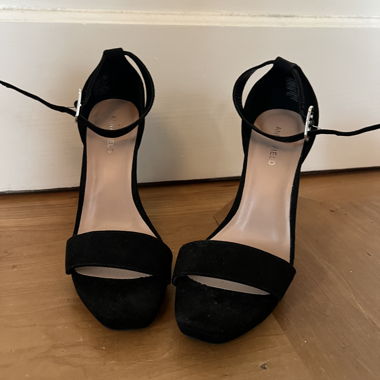 Heeled Shoes