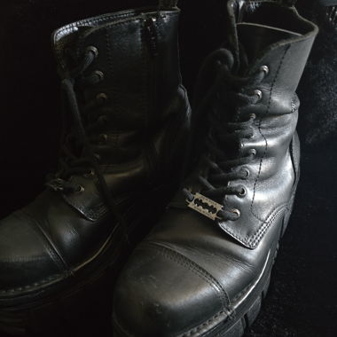 New Rock Boots