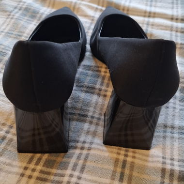 Escarpins noirs Zara à talons blocs