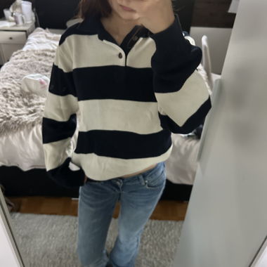Brandy Melville striped sweater 