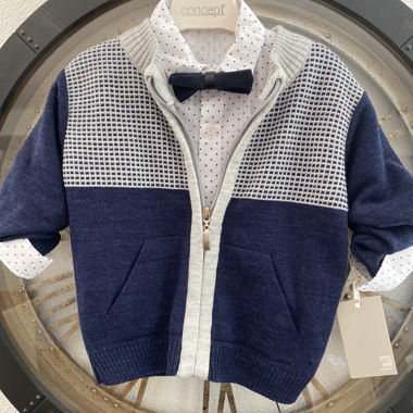 Jungen Strickjacke mit Hemd
