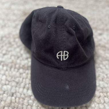 Casquette noire Anine Bing
