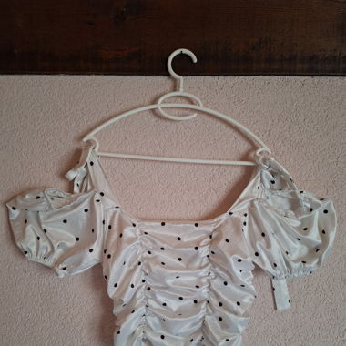 Top blanc à pois 