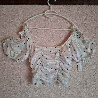 Top blanc à pois 