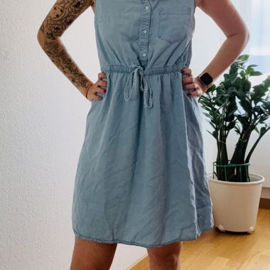 Sommer-Jeanskleid