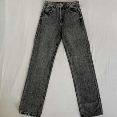 Schwarze Momjeans