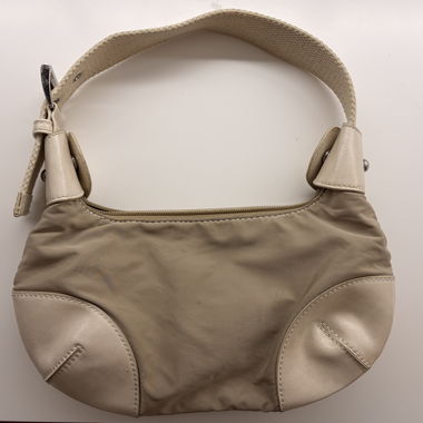 Beige Schultertasche mit Gurtverschluss