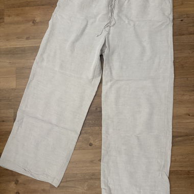 Weisse Leinenhose